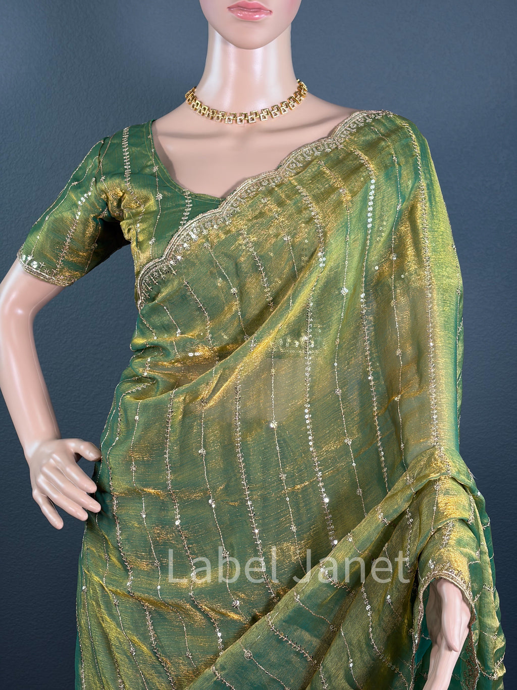 Mint Condition Diva - Premium Space silk saree