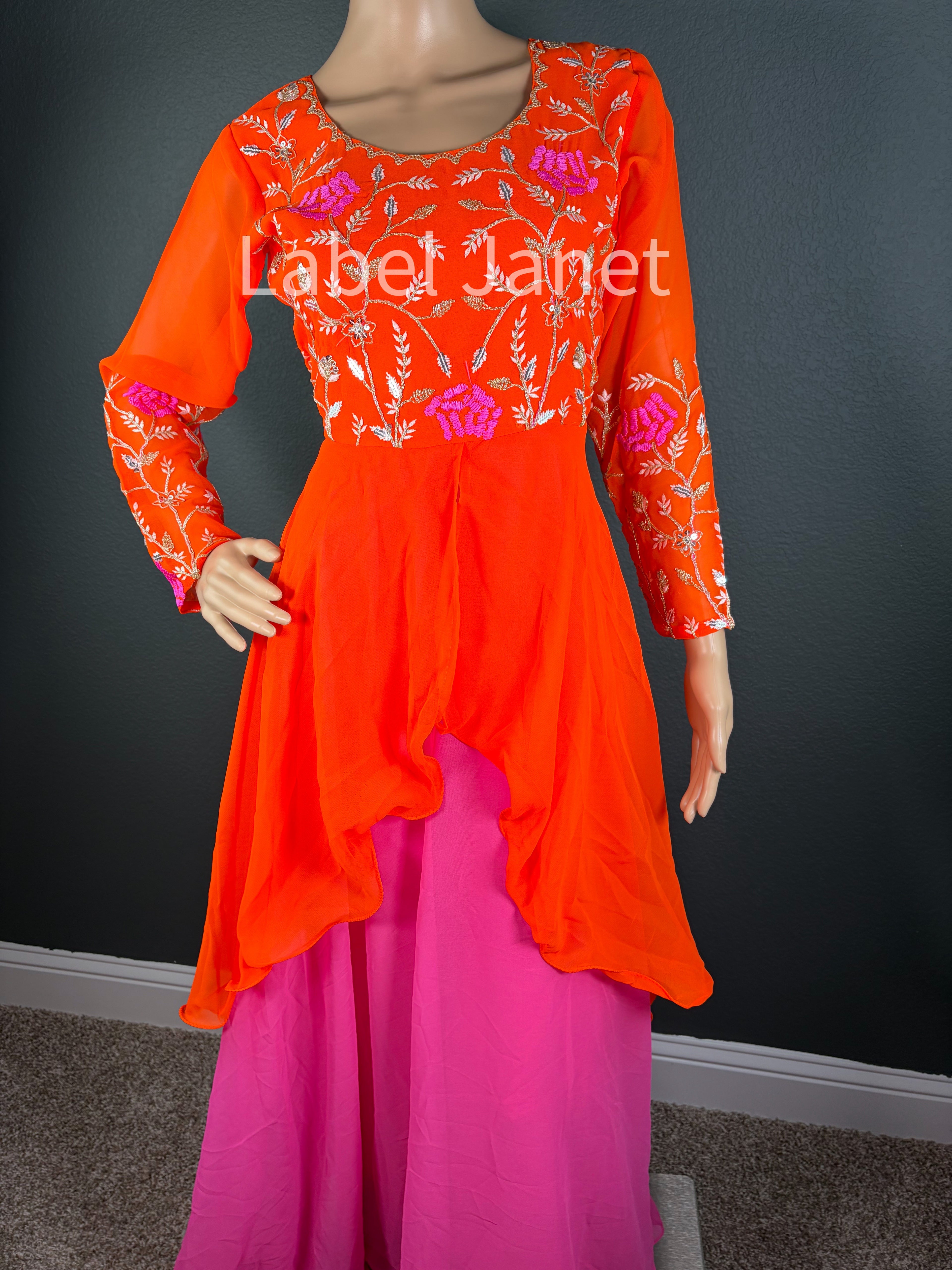 Fanta queen - Dual shaded Anarkali gown (M up to L)