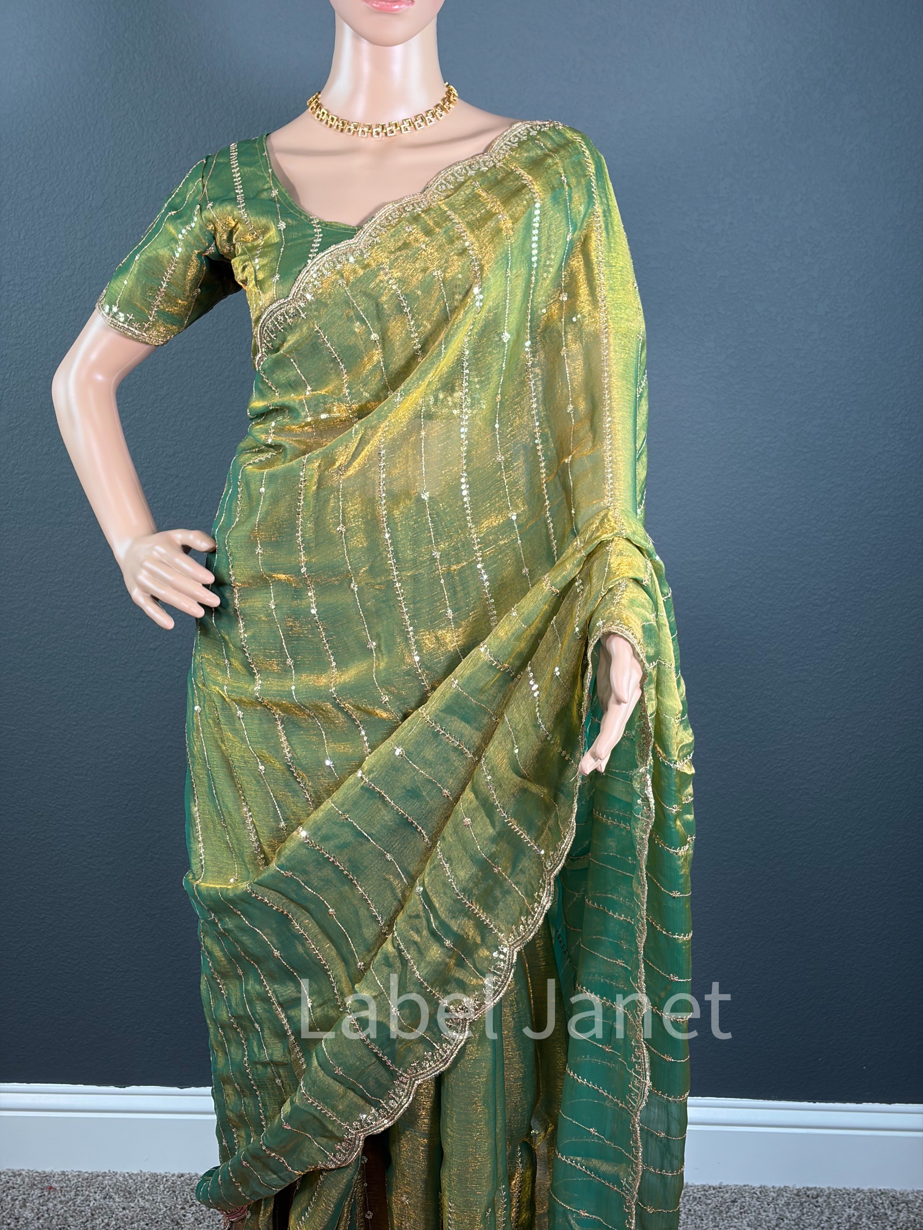 Mint Condition Diva - Premium Space silk saree