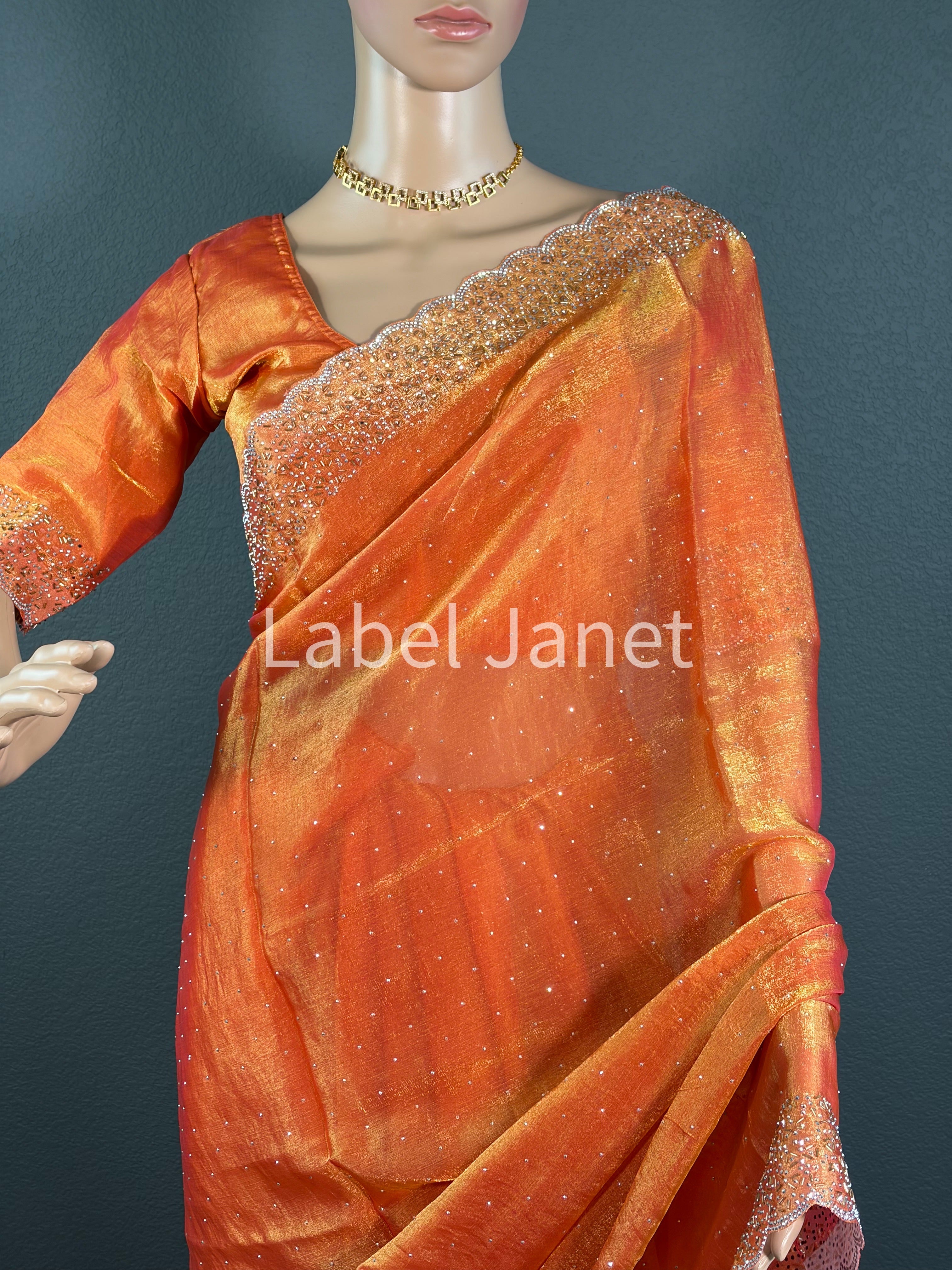 Sunkissed Sundari - Jarkhan Diamond space silk saree with blouse