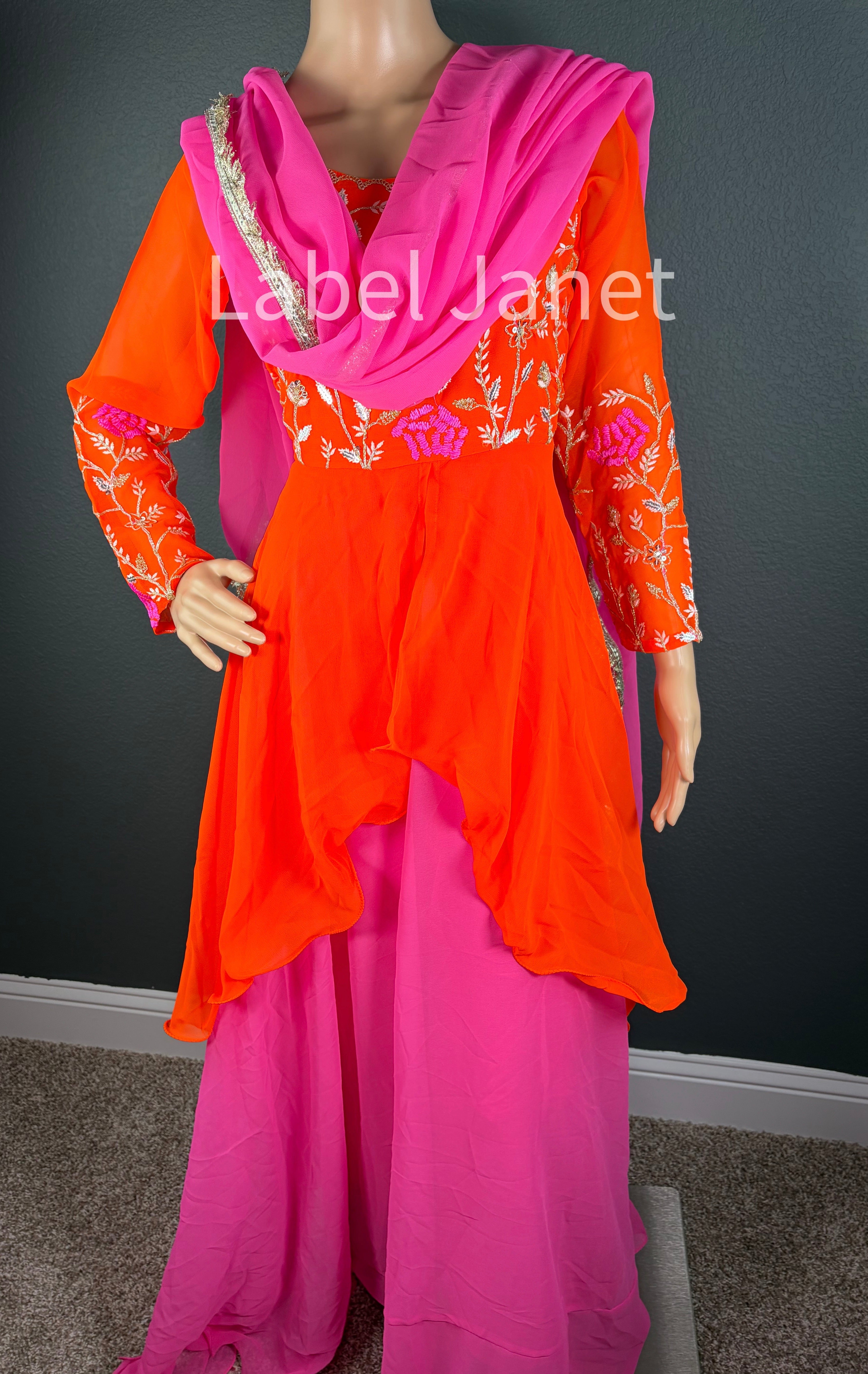 Fanta queen - Dual shaded Anarkali gown (M up to L)