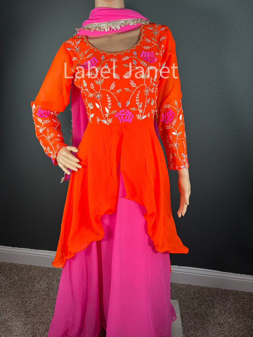 Fanta queen - Dual shaded Anarkali gown (M up to L)
