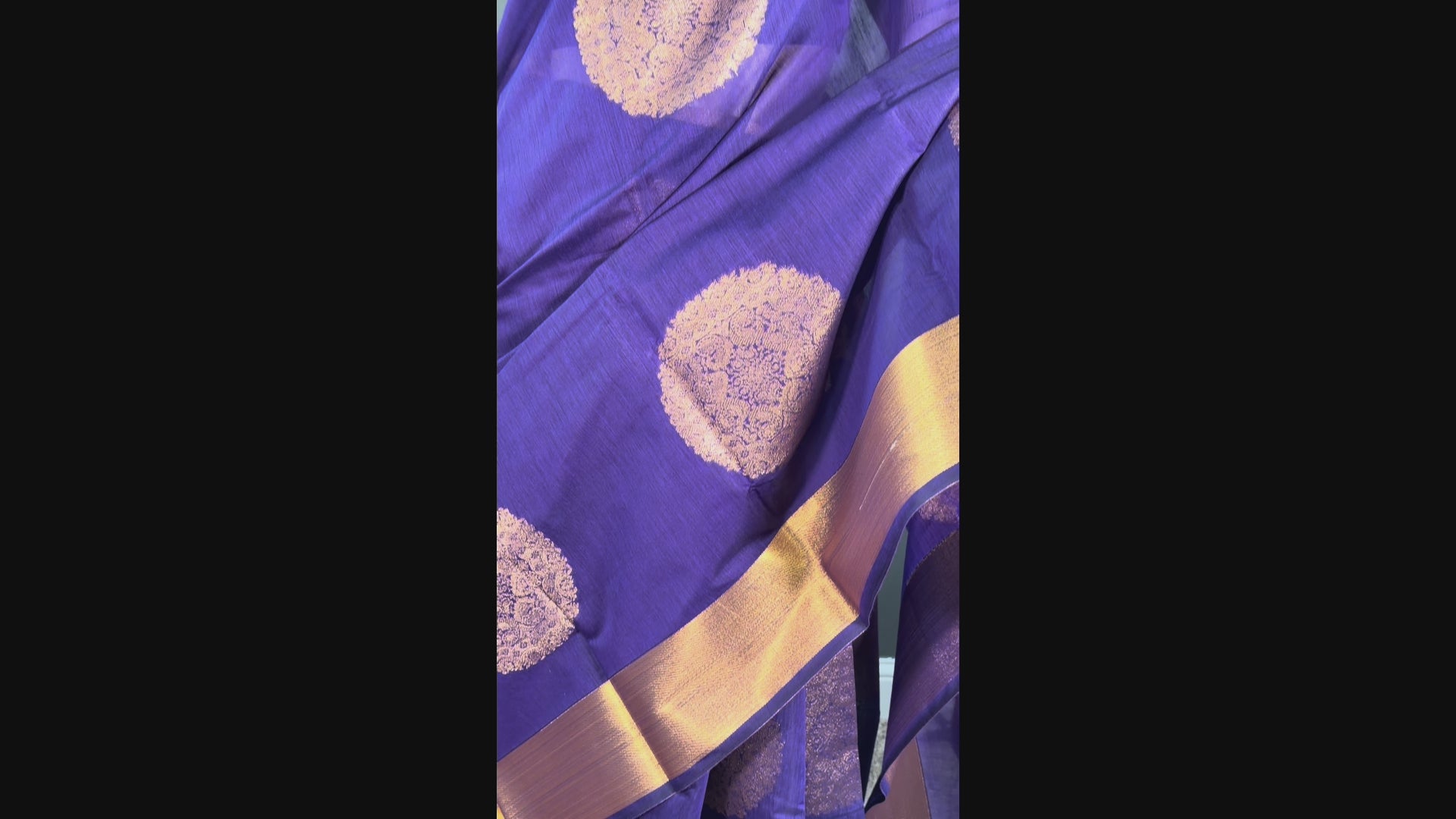 Ocean Dot Delight - Blue soft silk saree