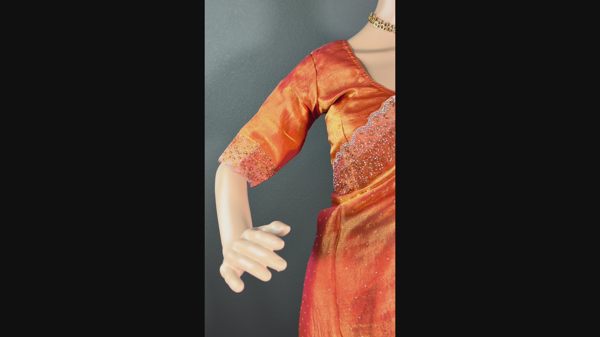 Sunkissed Sundari - Jarkhan Diamond space silk saree with blouse